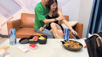 泡良佳作,美甲小姐姐,好大胆子,特写了白浆,画质一流