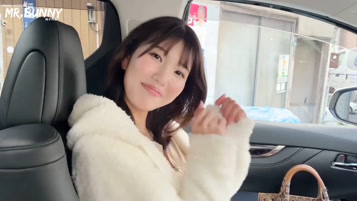 长腿女神在车内自慰呻吟不断,长腿紧紧缠绕,让人欲罢不能